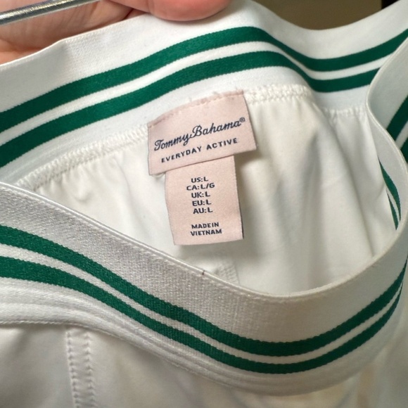 Tommy Bahama White Tennis Skirt with shorts - Picture 2 of 5